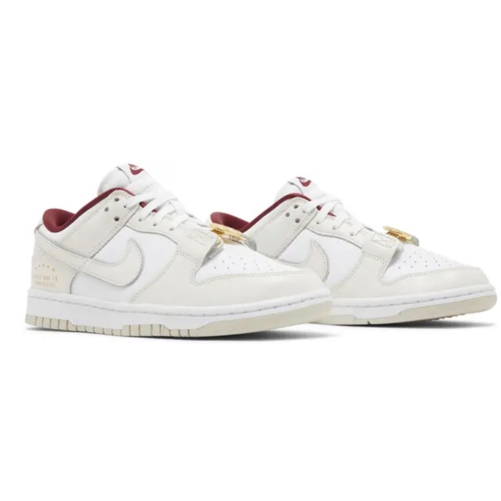 Wmns Dunk Low SE 'Sisterhood - White / White phantom / team red / gold